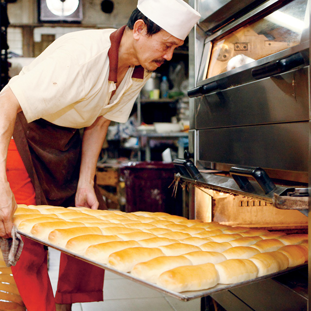 Topic 2: The Challenges of a Central Kitchen